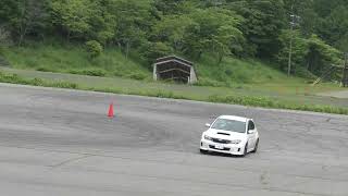 220622めいほうジムカーナ練習会 1420 WRX白2box