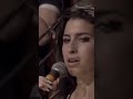 A young Amy Winehouse in her true prime performing 'I Heard Love is Blind' in 2004.🤍