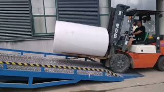 Tissue paper manufacturer virgin wood pulp toilet paper raw material jumbo roll loading and delivery