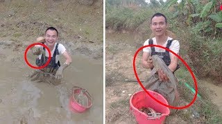 Spend 75 yuan to buy the old fish pond in the village, The water boils after draining