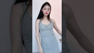 气质美女 #性感慢摇 看了为啥不点赞，是不是欲擒故纵？