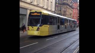 Second City Crossing - Metrolink Trams pass on Cross Street