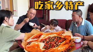 农村生活就是好！胖哥煮一桌家乡特产，全家边吃边聊好快乐！【胖子视界】