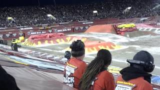 Monster Jam World Finals 14 Bounty Hunter vs Zombie