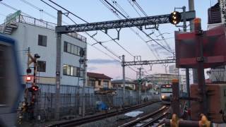 相鉄線 和田町駅付近の踏切(下り線高架前) 10000系 8000系 通過