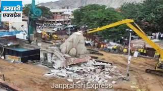 Jaipur metro ने जिस रोजगारेश्वर महादेव मंदिर को ढहाया, उस मंदिर में cm वसुंधरा राजे ने लगाई ढोक...