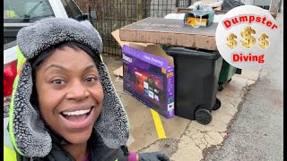 Dumpster Diving | Out with the OLD , in with the  NEW---- They God Rid of EVERYTHING!!!