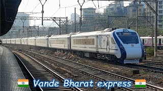 Swanky Vande Bharat express 🇮🇳🇮🇳 #22225 (CSMT - Solapur) skips Thane with grace 🔥