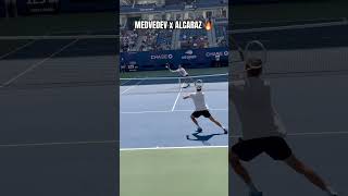 Meddy bends but doesn’t break in practice against Alcaraz 🔥