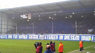 Arminia Bielefeld - Preußen Münster: Einlauf der Teams