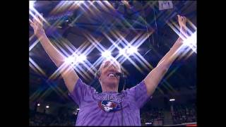 Kings fan wins big with half-court shot HD