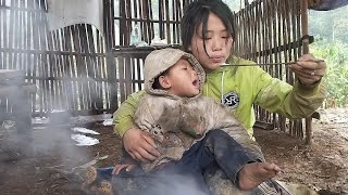 A boy who lost his father was fortunately helped by an orphan girl and brought him home.