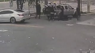 Miami police search for armed robbers who targeted pickup truck