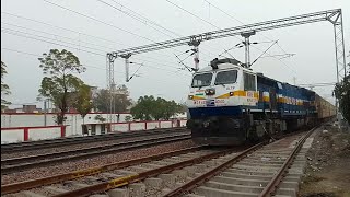 14507 Fazilka Intercity Taking Departure After Unsechuled Halt from Nilokheri 😱😳