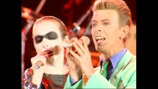 David Bowie, Annie Lennox & Queen – Under Pressure [1992 London, Freddie Mercury Tribute Concert] HD