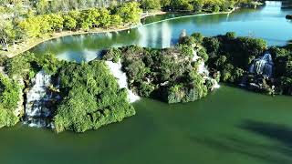 The largest artificial waterfall park in Asia昆明瀑布公园