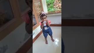 പൊന്നൂസ് ആദ്യമായി നടക്കുന്നു🧑‍🍼