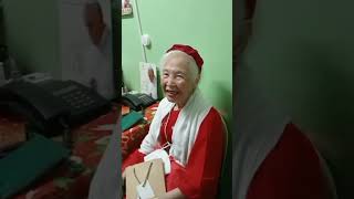 How Wonderful a 94 Years Old Grandma looking younger as her age