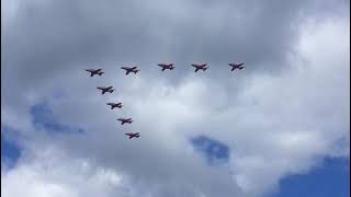 RAF RED ARROWS flying over Boulmer in Northumberland | SMOKE! #planespotting #redarrows