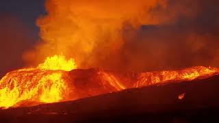 "GRAB OUR STUFF!" BEST ERUPTION EVER AT ICELAND VOLCANO IS TERRIFYING AND BEAUTIFUL!!