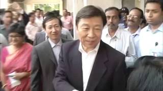 Chinese Vice President visits ancestral home of Indian Nobel laureate