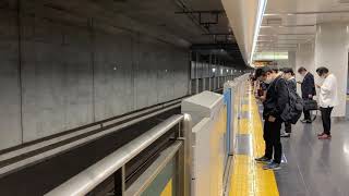 【京王線】調布駅2番線特急京王八王子行き8000系到着発車