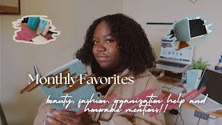 MONTHLY Favorites 💄👗📚 | New Favorites You NEED to Try!