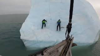 Ice Climbers Nearly Killed When Massive Iceberg Rolls Over On Them