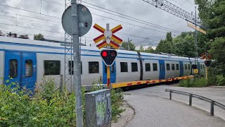 Retake: Railroad Crossing / Järnvägsövergång Fagersjö, Farsta, Sweden (Misuse at the end !!!)