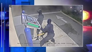 Robbers pull ATM out of Florida bank in brazen heist