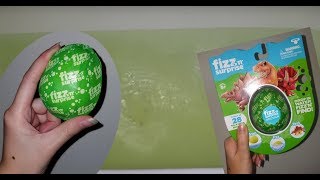 Fizz'n'surprise bath bomb with surprise toy DINOSAUR inside!