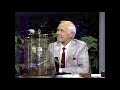 Watch Johnny Carson get humiliated by a 