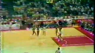 1977 NCAA Final Four semifinal end of game Marquette UNC-Charlotte