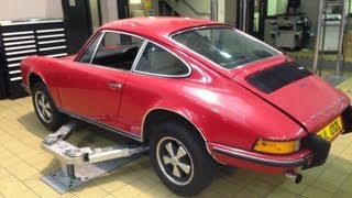 Porsche 911 2.4 T Restoration  Slideshow