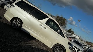 Toyota Vellfire 2.4 petrol Golden for sale in London UK