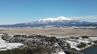 「鳥海山」がクッキリ見えた冬の日（空撮）