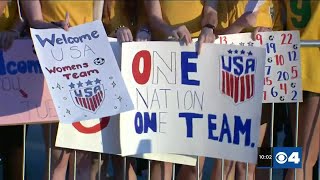 Hundreds welcome USWNT to STL before Tuesday match