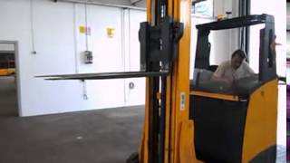 JUNGHEINRICH JUNGHEINRICH ETV 214 Electric forklift