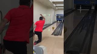 ブラインドボウリング　アイドルゴールドパールで4番スペア(Blind bowling)