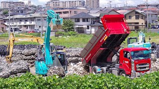 猛暑の中、袋詰め玉石をつくる作業（4倍速）【大規模漏水の明治用水頭首工】