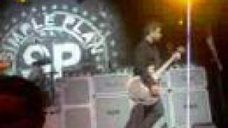 Simple Plan Jump Live (Good Quality & Good Audio)