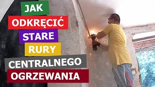 Odkręcanie starych rur CO. Przeróbki instalacji centralnego ogrzewania. Remont przedpokoju #2