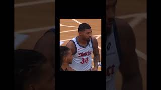 Wizards crowd loving Marcus smart kick up