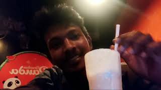 #kochi ഈ വീഡിയോ കാണുന്നവർക്ക് ഒരു GiveAWAY ഉണ്ട്‌...  Night vibe in a restaurant 😅...