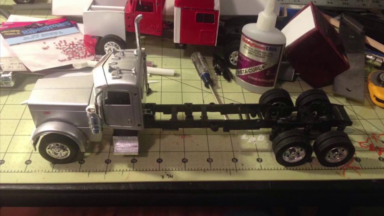 Custom Peterbilt 389 1:32 Scale Model Truck LPO Scale Custom Trucks ...