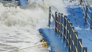 Floating bridge on Arabian Sea at Chavakkad Blangad Beach | Thrissur