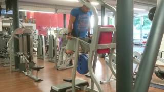 Dips with 80 Kilo additional weight. 2 reps with 185 Kilo in total