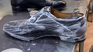 Shoe Shine Black Formal Shoes. How to Clean Classic Oxford.