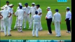 Ian Bell Run Out Incident MS Dhoni - India vs England 2nd Test