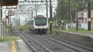 JR川部駅　リゾートしらかみ2号 秋田行き通過【奥羽本線・HB-E300系 青池編成・8632D】　2021.08.18